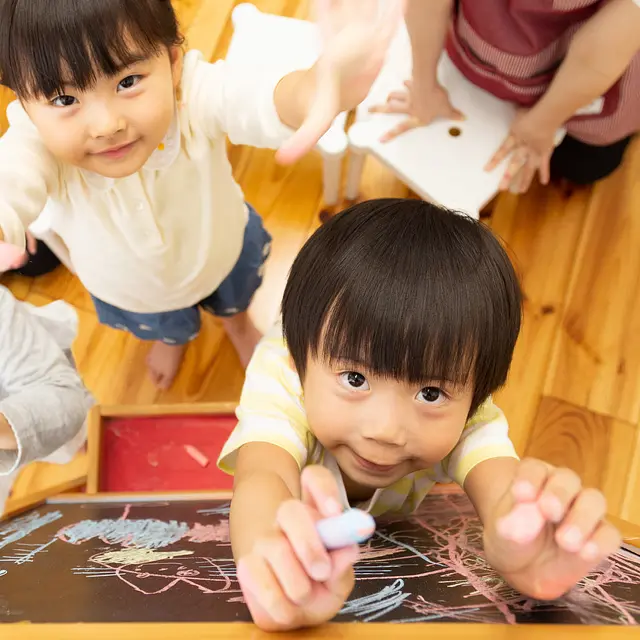 ストア 田原本 保育園